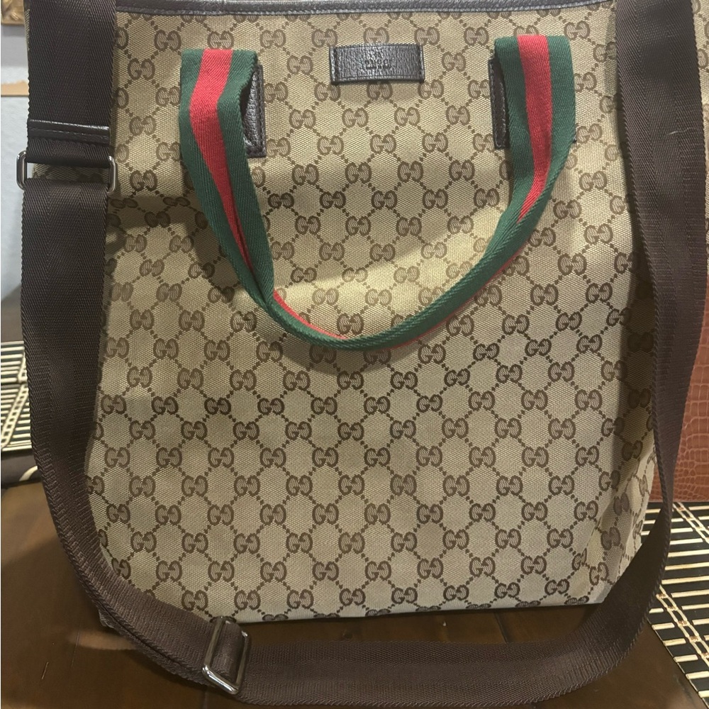 Gucci GG Supreme Canvas Totes with Red & Green Strap